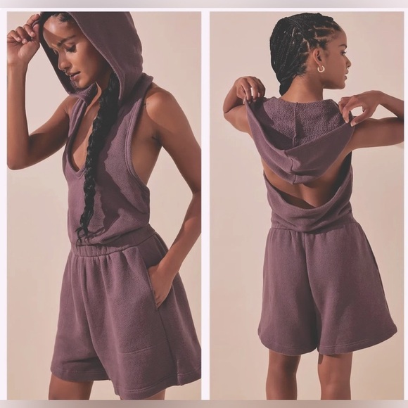 FREE PEOPLE Beach Halter hooded shorts romper Soft Terry plum color Sz XS - Picture 4 of 16